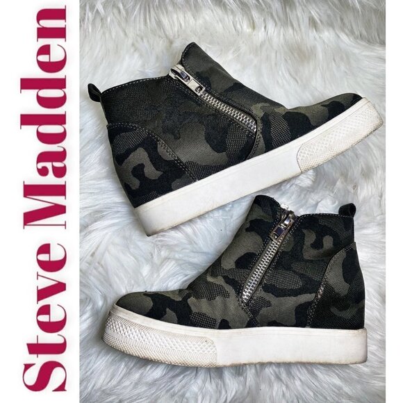 STEVE MADDEN WEDGIE Camo Dual Side Zip High Top Sneaker, Size 6 - Picture 3 of 8